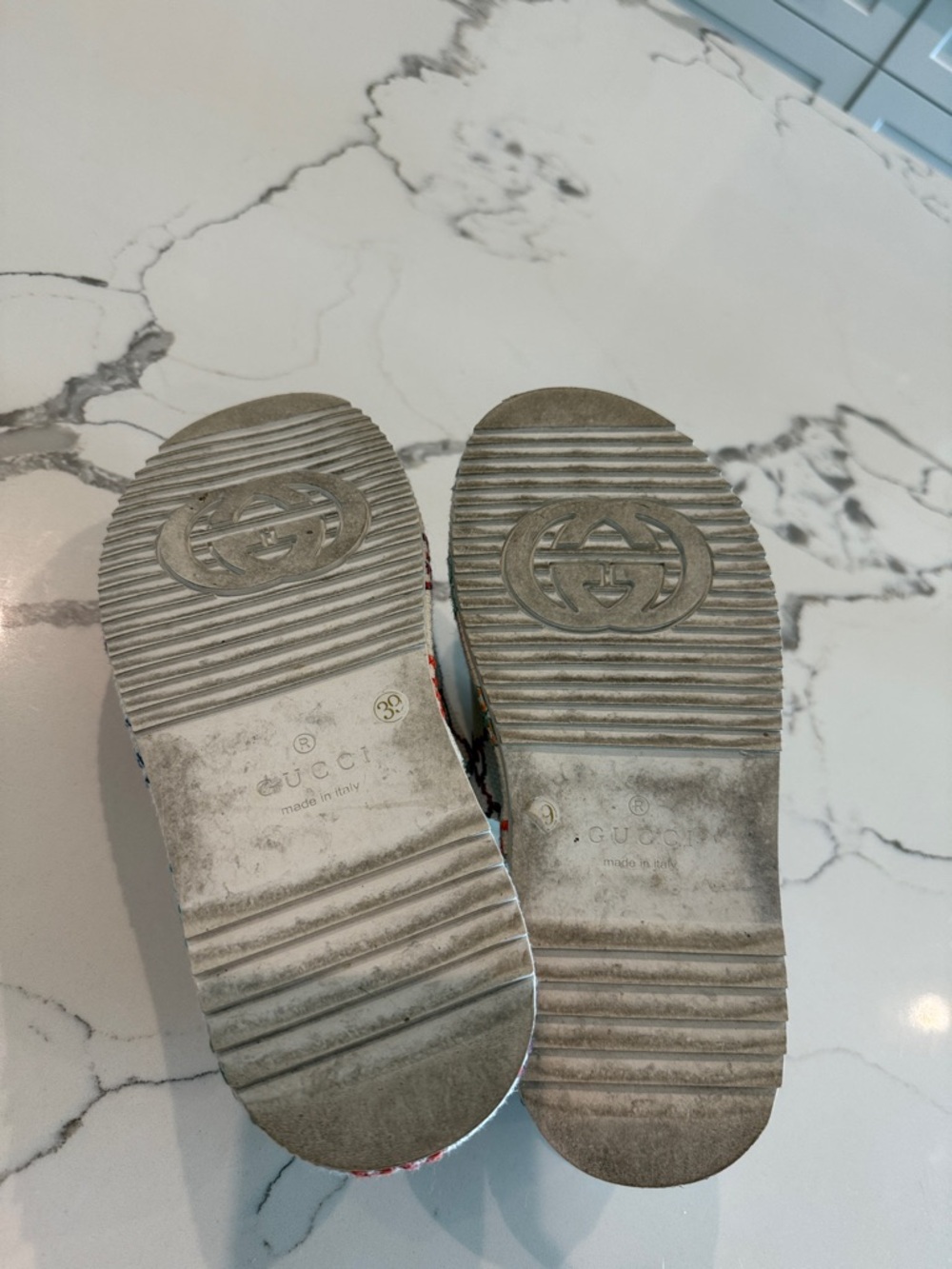 Designer inspired sandals - Picture 5 of 5